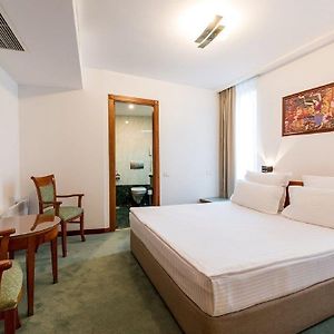 Hotel Duke Romana City Center